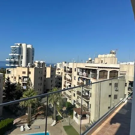 Ayios Tychonas Penthouse Apartment *