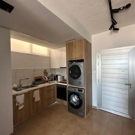 Ayios Tychonas Penthouse Apartment *